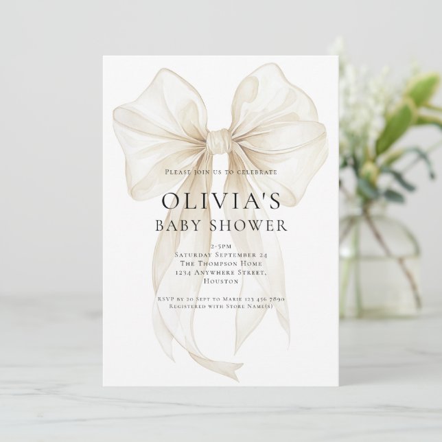 Invitación Soft Ivory Bow Text Overlay Baby Shower (Anverso de pie)