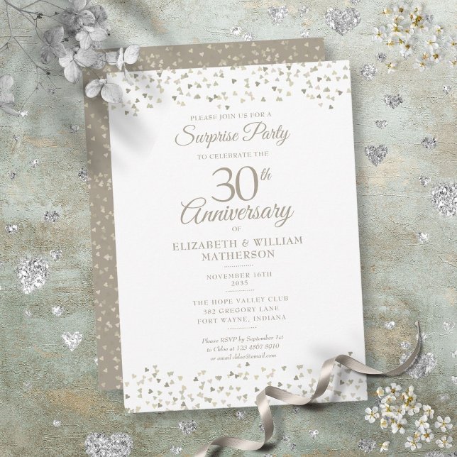 Invitación Sorpresa 30 aniversario Boda Hearts Confetti (Surprise 30th Wedding Anniversary Hearts Confetti Invitation)