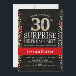 Invitación Sorpresa 30 Fiesta de cumpleaños - Rojo negro dora<br><div class="desc">Sorpresa 30.ª Invitación a la fiesta de cumpleaños. Elegante diseño en falso oro purpurina,  negro y rojo. Presenta tipografía y número de diamante. Perfecto para una elegante celebración de sorpresa para mujeres.</div>