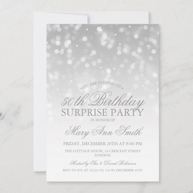 Invitación Sorpresa 50 años luz de espuma de bokeh plateado (Anverso)