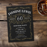 Invitación Sorpresa con tema de Age Whiskey 60 cumpleaños<br><div class="desc">Inspirada en la clásica etiqueta de whisky, esta diversión en negro y oro envejecida a la perfección para el cumpleaños adulto es genial para el 30, 40, 50, 60, 70, 80, 90 o cualquier fiesta de cumpleaños, fiesta sorpresa, o cualquier otra ocasión! Personalizado con su propio texto e información fiesta....</div>