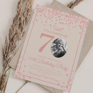Invitación Sorpresa Cumpleaños 70 Rosa Dorado Confeti Beige