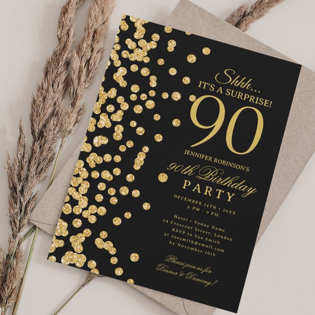 Invitación Sorpresa de brillo dorado Cumpleaños 90 negro (Gold Glitter Surprise 90th Birthday Black Invitation)