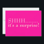 Invitación Sorpresa Hot Pink 60th Birthday Invitation<br><div class="desc">La invitación a la fiesta de cumpleaños de la sorpresa rosa caliente es audaz y brillante con fuentes modernas y contemporáneas.</div>
