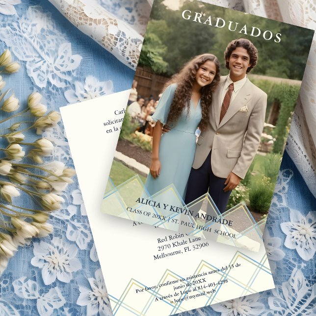 Invitación Spanish Blue Shades Overlay Vellum Shapes Photo  (Spanish Blue Shades Overlay Transparency Shapes Photo Graduates Invitation Card with Envelope.)