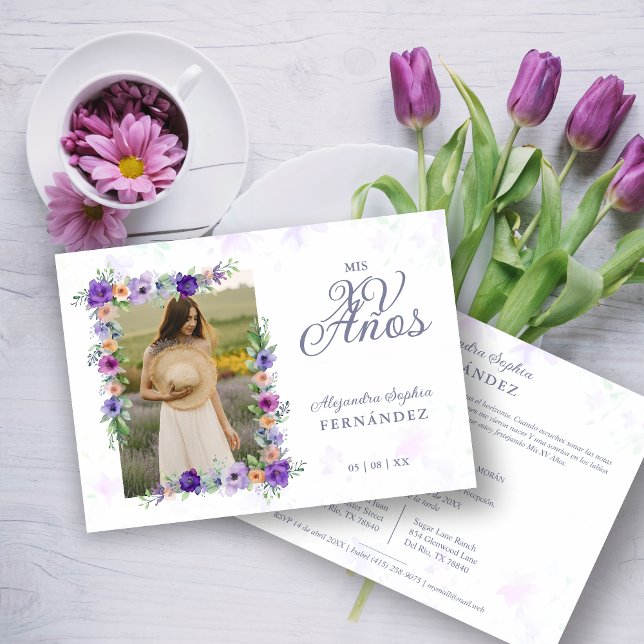 Invitación Spanish Sweet Floral Charm Lilac Shades Photo XV (Spanish Sweet Floral Charm Lilac Shades Photo Quiceañera Invitation with Envelope. )