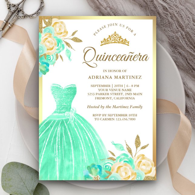 Invitación Sparkling Gown Mint Green Floral Gold Quinceanera (Subido por el creador)