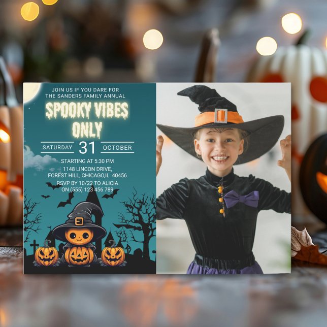 Invitación Spooky Vibes Only Halloween Party – Cute Pumpkin (Subido por el creador)