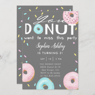 Invitación Srta. This Party Birthday del buñuelo