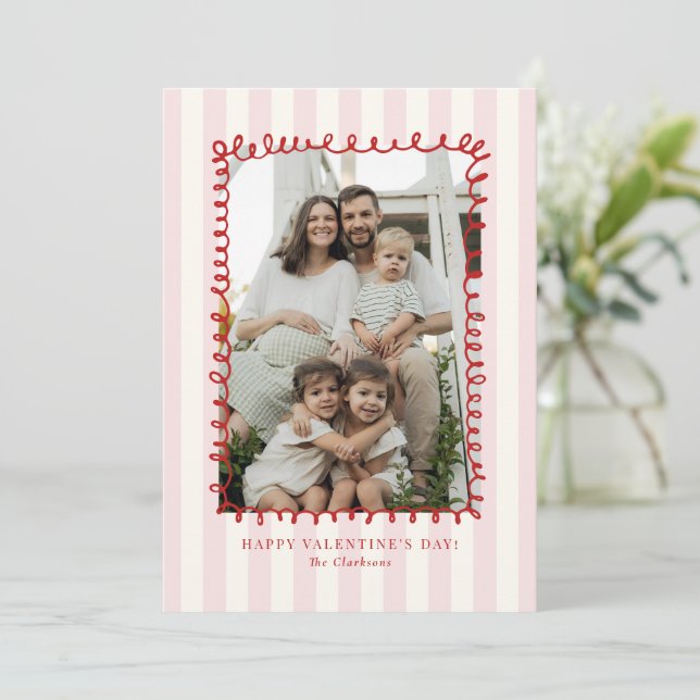 Invitación Striped Whimsical Red Frame Valentine’s Day CARD (Anverso de pie)