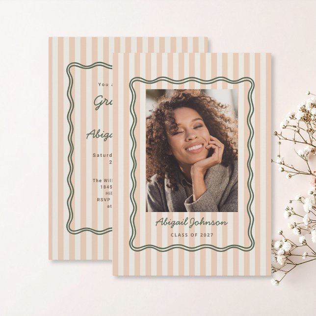 Invitación Stripes and Wavy Frame Graduation Card with Photo (Striped and Wavy frame graduate card announcement with invitation and photo with earthy colors )