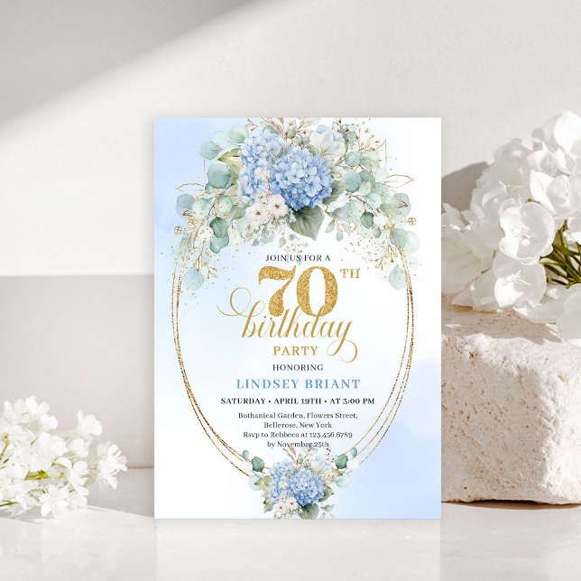 Invitación Stylish 70th Birthday Soft Blue Hydrangea Invite (Stylish 70th Birthday Soft Blue Hydrangea Invitation)