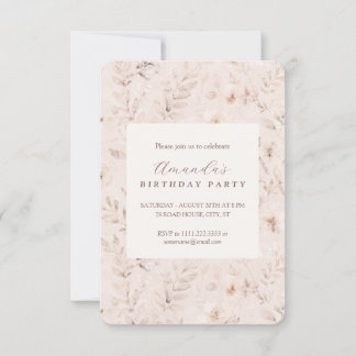Invitación suave en beige neutral con flores de ac