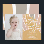 Invitación Sunshine One in the Sun First Birthday Boho Photo<br><div class="desc">Sunshine One in the Sun First Birthday Boho Photo Invitation ¿Buscando una invitación cariñosa y divertida para el cumpleaños? ¡No te preocupes! ¡Sólo edita texto y personaliza tu propia invitación!</div>
