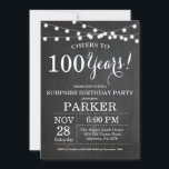 Invitación Surprise 100th Birthday Invitation Chalkboard<br><div class="desc">Sorpresa 100 cumpleaños Invitación Fondo de tablero con String Lights. Blanco y negro. 13.º 15.º 16.º 18.º 20.21.30.40.50.60.70.80.90.100,  cualquier edad. Cumpleaños de adultos. Fiesta de cumpleaños de hombre o mujer. Para una mayor personalización,  haga clic en el botón "Personalizar" y utilice nuestra herramienta de diseño para modificar esta plantilla.</div>