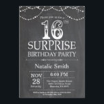 Invitación Surprise 16th Birthday Invitation Chalkboard<br><div class="desc">Sorpresa Invitación de cumpleaños número 16 con fondo blanco y negro de pizarra. Luces de cadena. Cumpleaños de niños. Cumpleaños de niño o Chica. Para una mayor personalización,  haga clic en el botón "Personalizar" y utilice nuestra herramienta de diseño para modificar esta plantilla.</div>