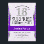 Invitación Surprise 18th Birthday - Púrpura Plata Blanca<br><div class="desc">Sorpresa 18ª Invitación a la Fiesta de Cumpleaños Elegante diseño en falso purpurina plateado,  blanco y morado.</div>
