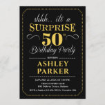 Invitación Surprise 50th Birthday Party - Black Gold<br><div class="desc">Sorpresa 50.ª Invitación de fiesta de cumpleaños. Sencillo diseño elegante en negro,  dorado y blanco. Presenta una fuente de script elegante. Celebración sorpresa de cumpleaños para hombre o mujer. ¡Se puede personalizar en cualquier edad!</div>