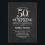 Invitación Surprise 50th Birthday Party - Blanco Negro<br><div class="desc">Invitación a la celebración de cumpleaños número 50 de una sorpresa rústica. Elegante diseño elegante con un diseño de pizarra en blanco y negro. Presenta una fuente de script elegante. Mándame un mensaje si necesitas más personalización.</div>