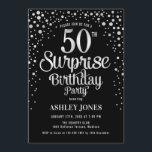 Invitación Surprise 50th Birthday Party - Silver & Black<br><div class="desc">Sorpresa 50.ª Invitación de fiesta de cumpleaños. Elegante diseño en negro y falso purpurina plateado. Presenta un diseño elegante de tipo de letra y letra de guión. Mándame un mensaje si necesitas edad personalizado.</div>
