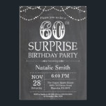 Invitación Surprise 60th Birthday Invitation Chalkboard<br><div class="desc">Sorpresa 60.ª Invitación de cumpleaños con fondo negro y blanco de cartón. Luces de cadena. Cumpleaños de adultos. Cumpleaños de hombres o mujeres. Para una mayor personalización,  haga clic en el botón "Personalizar" y utilice nuestra herramienta de diseño para modificar esta plantilla.</div>
