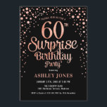 Invitación Surprise 60th Birthday Party - Oro Negro y Rosa<br><div class="desc">Sorpresa 60.ª Invitación a la fiesta de cumpleaños. Elegante diseño en oro rosa negro y falso purpurina. Presenta un diseño elegante de tipo de letra y letra de guión. Mándame un mensaje si necesitas edad personalizado.</div>
