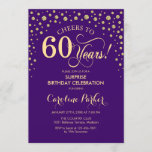 Invitación Surprise 60th Birthday Party - Purple Gold<br><div class="desc">Sorpresa 60.ª Invitación a la fiesta de cumpleaños. Elegante diseño de color púrpura real y oro falso purpurina. Presenta el tipo de letra de guión y los diamantes confetti. ¡Salud a 60 años! Mándame un mensaje si necesitas más personalización.</div>