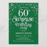 Invitación Surprise 60th Birthday Party - Silver y Green<br><div class="desc">Sorpresa 650ª Invitación a la fiesta de cumpleaños. Elegante diseño en verde esmeralda forestal y falsa plata purpurina. Presenta un diseño elegante de tipo de letra y letra de guión. Mándame un mensaje si necesitas edad personalizado.</div>