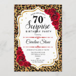 Invitación Surprise 70th Birthday - Leopard Gold White Red<br><div class="desc">Sorpresa Invitación a los 70 Años. Diseño rojo feminista,  blanco con oro falso purpurina. Presenta un patrón de cheetah de leopardo animal,  rosas rojas,  tipografía de guión y confeti. Perfecto para una elegante fiesta de cumpleaños. Se puede personalizar para mostrar cualquier edad. Mándame un mensaje si necesitas más personalización.</div>