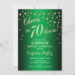 Invitación Surprise 70th Birthday Party - Gold Green<br><div class="desc">Sorpresa 70.ª Invitación a la fiesta de cumpleaños. Elegante diseño con finos dorados purpurinas y verde. Presenta el tipo de letra del guión y el perfil. ¡Saludos a 70 años! Mándame un mensaje si necesitas una edad personalizado.</div>