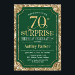 Invitación Surprise 70th Birthday Party - Gold Green<br><div class="desc">Sorpresa 70.ª Invitación a la celebración de cumpleaños. Elegante diseño elegante en verde oscuro de bosque y falso patrón oro purpurina. Presenta una fuente de script elegante. Mándame un mensaje si necesitas más personalización.</div>
