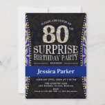 Invitación Surprise 80th Birthday Party - Azul de la Marina d<br><div class="desc">Sorpresa 80 cumpleaños invitación para mujeres o hombres. Elegante diseño en falso oro purpurina,  negro y azul real. Presenta el tipo de letra del guión y el número de diamante. Perfecto para una elegante celebración de cumpleaños sorpresa para adultos.</div>