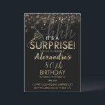 Invitación Surprise 80th Birthday Party for Women, Black<br><div class="desc">Prepárate para albergar la mejor fiesta sorpresa de cumpleaños con nuestra impresionante fiesta de cumpleaños sorpresa Shuuuh Black and Gold Invitation! Esta invitación es más que sólo una tarjeta; es una promesa de intriga, emoción y una celebración inolvidable. Características principales: Elegancia misteriosa: La invitación Shhhh Black y Gold agrega un...</div>