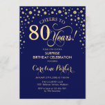 Invitación Surprise 80th Birthday Party - Marina Blue Gold<br><div class="desc">Sorpresa 80.ª Invitación a la fiesta de cumpleaños. Elegante diseño en azul marino y falso oro purpurina. Presenta el tipo de letra de guión y los diamantes confetti. ¡Saludos a 80 años! Mándame un mensaje si necesitas más personalización.</div>