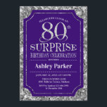 Invitación Surprise 80th Birthday Party - Silver Purple<br><div class="desc">Invitación a la celebración de cumpleaños número 80 de una sorpresa rústica. Elegante diseño elegante con un diseño de color púrpura real y falso purpurina plateado. Presenta una fuente de script elegante. Mándame un mensaje si necesitas más personalización.</div>