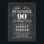 Invitación Surprise 90th Birthday - Blanco Negro de pizarra<br><div class="desc">Sorpresa 90.ª Invitación a la fiesta de cumpleaños. Diseño sencillo y elegante con diseño de pizarra negra y fuente de escritura blanca. Celebración sorpresa de cumpleaños para hombre o mujer. ¡Se puede personalizar en cualquier edad!</div>