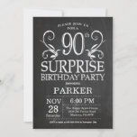 Invitación Surprise 90th Birthday Invitation Chalkboard<br><div class="desc">Surprise 90th Birthday Invitation Chalkboard Background. 15.º 16.18.20.21.30.40.50.60.70.80.90.100,  Cualquier edad. Cumpleaños de adultos. Fiesta de cumpleaños masculino. Para una mayor personalización,  haga clic en el botón "Personalizar" y utilice nuestra herramienta de diseño para modificar esta plantilla.</div>