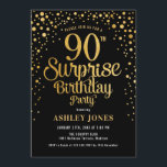 Invitación Surprise 90th Birthday Party - Black & Gold<br><div class="desc">Sorpresa 90.ª Invitación a la fiesta de cumpleaños. Elegante diseño de oro negro y falso purpurina. Presenta un diseño elegante de tipo de letra y letra de guión. Mándame un mensaje si necesitas edad personalizado.</div>