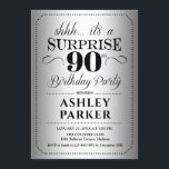 Invitación Surprise 90th Birthday Party - Silver<br><div class="desc">Sorpresa 90.ª Invitación a la fiesta de cumpleaños. Diseño sencillo y elegante en plata y negro. Con un patrón de Relieve metalizado plateado falso y un tipo de letra de guión elegante. Celebración sorpresa de cumpleaños para hombre o mujer. ¡Se puede personalizar en cualquier edad!</div>