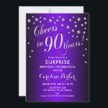 Invitación Surprise 90th Birthday Party - Silver Purple<br><div class="desc">Sorpresa 90th Birthday Party Invitation Elegante diseño con finas plata purpurina y morado. Presenta el tipo de letra del guión y el perfil. ¡Saludos a 90 años! Mándame un mensaje si necesitas una edad personalizado.</div>