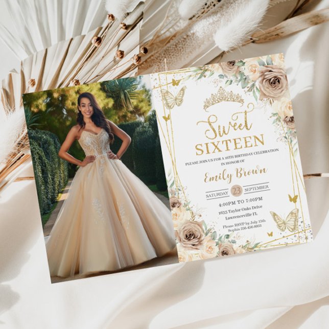 Invitación Sweet 16 Champagne Brown Floral Butterflies Foto (sweet sixteen 16 birthday champagne gold beige brown floral flowers roses butterflies invitations)
