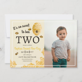 Invitación Sweet to Bee Two Honeycomb Bees 2nd Birthday Photo