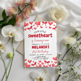 Invitación Sweetheart First Birthday Invitation with Hearts