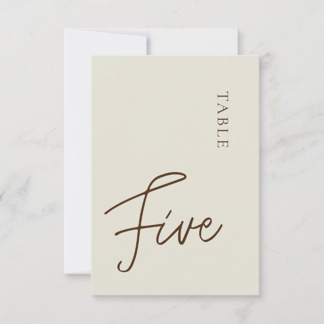 Invitación Tabla minimalista Beige 5 Número de tabla (Anverso)