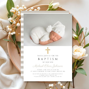 Invitación Taupe Beige Stripes Cruz Religiosa Baptismo