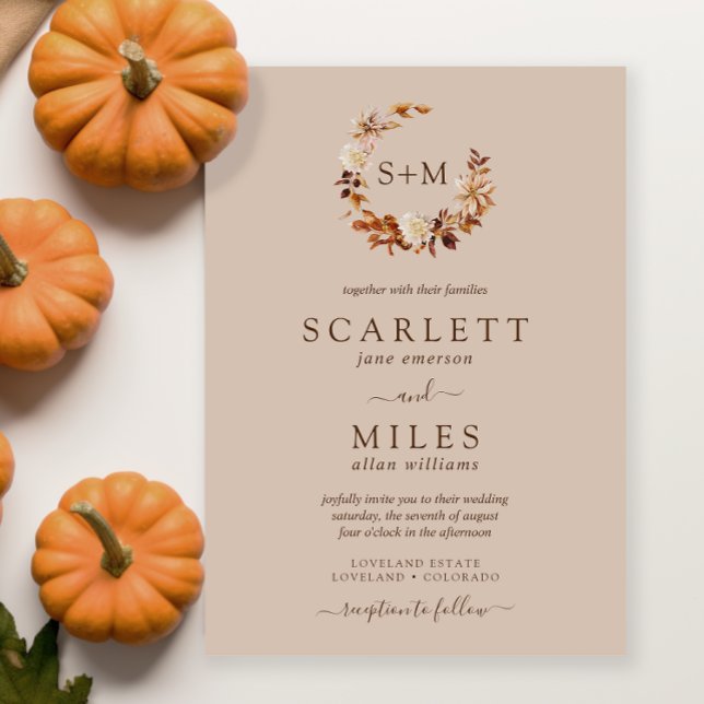 Invitación Taupe Fall Terracotta Monograma Wreath Boda (Taupe Fall Terracotta Monogram Wreath Wedding Invitation by Painted Paperie
)