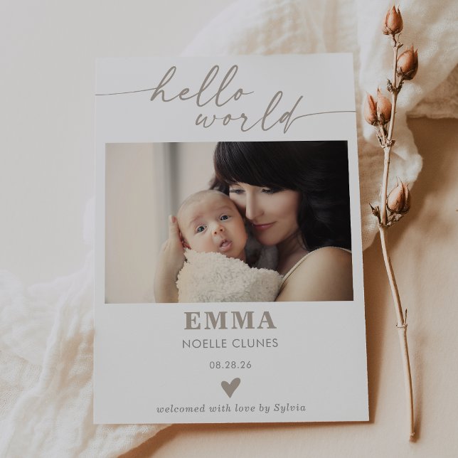 Invitación Taupe Hello World Photo Baby Announcement Card (Subido por el creador)