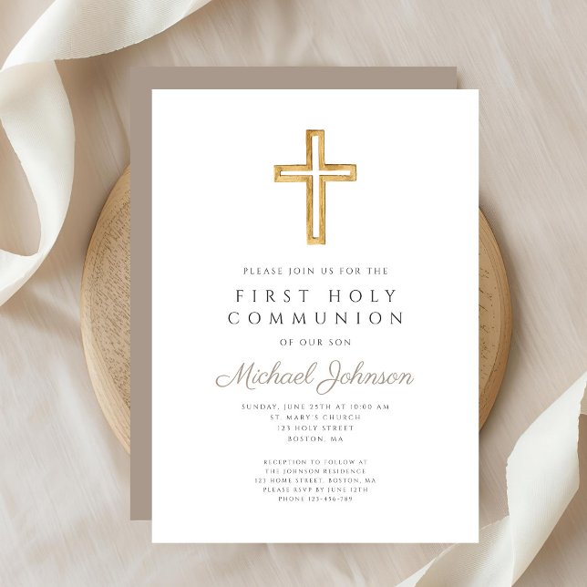 Invitación Taupe Script Religious Cross Boy First Communion (Taupe Script Religious Cross Boy First Communion Invitation)