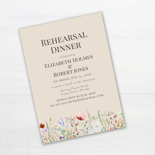 Invitación Taupe Watercolor Flor silvestre Ensayo Cena (Taupe Watercolor Wildflower Rehearsal Dinner Invitation on white wooden table)