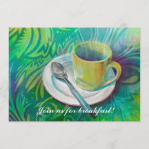 Taza y cuchara contra un fondo análogo fresco